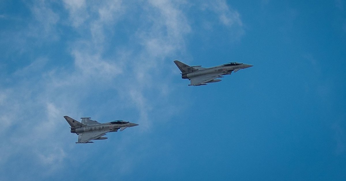 Įtampa persimetė į Rumuniją: naktį NATO šalis pakėlė F-16 naikintuvus
