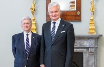 Nausėda perspėja dėl Baltarusijos: kalinių paleidimas nepanaikina grėsmių