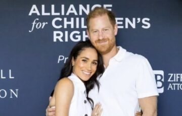Paslaptingas ženklas ant Meghan Markle bato: paaiškėjo, ką iš tiesų reiškė simbolis