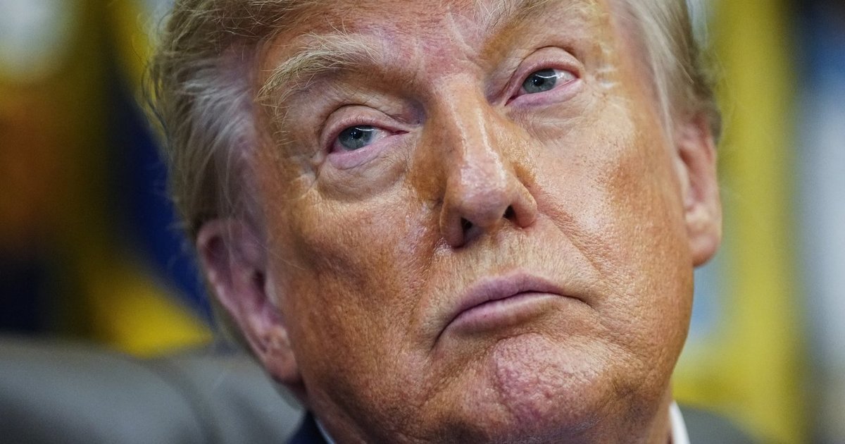 Trumpas išskyrė sunkiausią karą: dėl Ukrainos jis kaltina ir dyzelino kainų šuolį