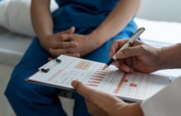 Vėžys gali progresuoti be jokių ženklų: kodėl vyrams delsti tikrintis itin pavojinga
