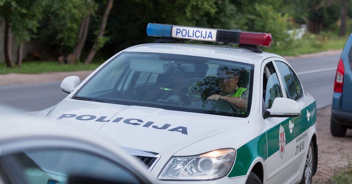 Alytaus policijos perspėjimas tėvams: kas laukia nepilnamečių paspirtukų vairuotojų