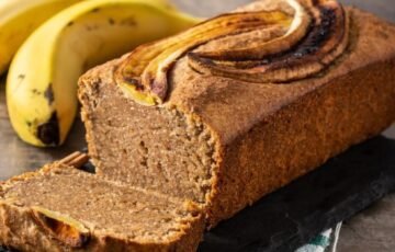 Bananų duona gali nepavykti dėl 3 smulkmenų: štai kaip iškepti drėgną ir purų kepinį
