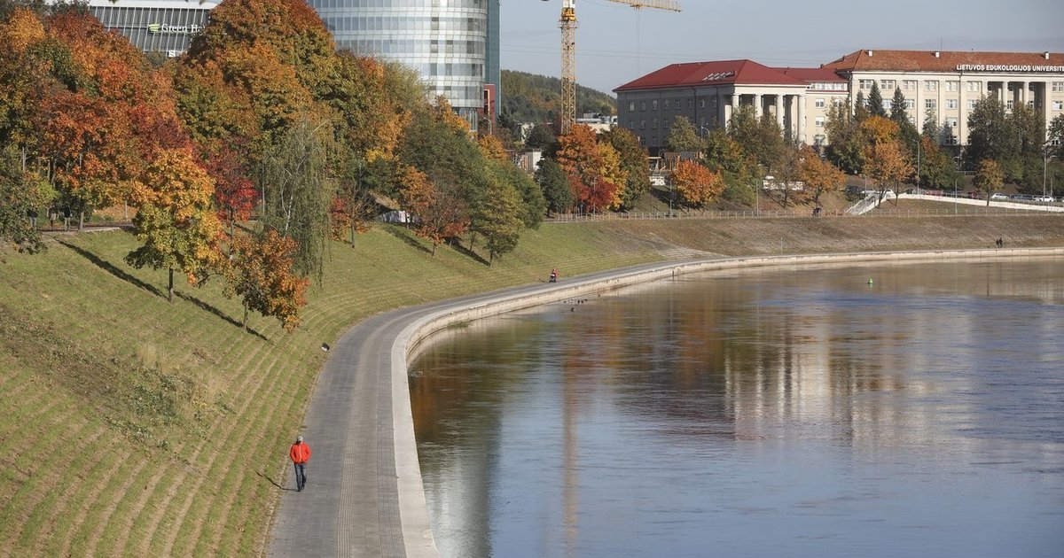 Vasariška šiluma dar lepins iki 22 laipsnių: po savaitgalio Lietuvą užklups lietūs ir vėsa