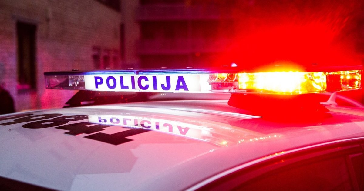 Atėjo pirkti televizoriaus, tačiau pamatė kraupų vaizdą: Utenoje motiną nužudžiusiam vyrui skirta 18 metų
