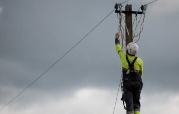 Elektros sąskaitos mažėja tūkstančiams: kas jau pasirinko pigesnį tarifą