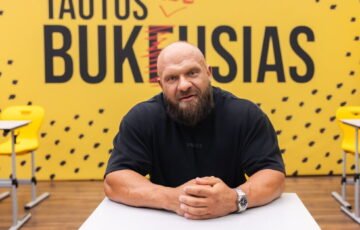Ironvytui sugrįžo mokyklos košmaras: net trys metai su dviem pažymių knygelėmis