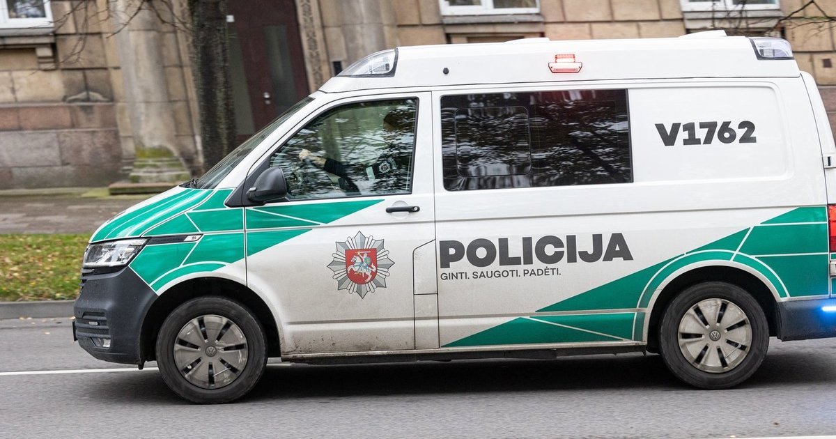 Tėvo žinutės mažamečiui sukrėtė teismą: bausmė pailginta, bet kalėjimo išvengė