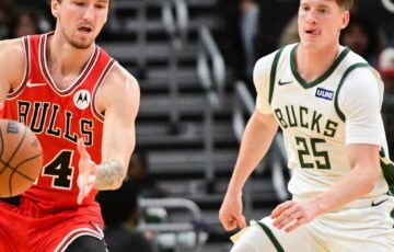 Lietuvių dvikova NBA kontrolinėse rungtynėse: Buzelis pranoko Jakučionį, „Bulls“ sutriuškino „Bucks