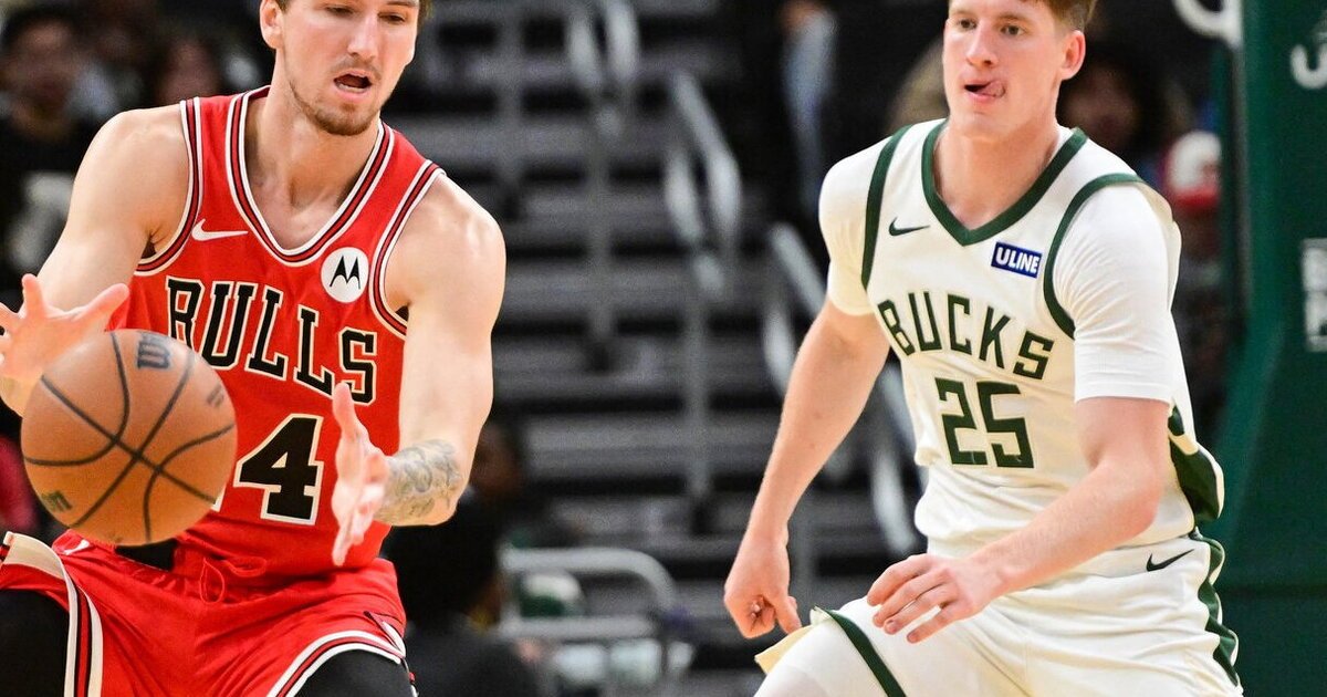 Lietuvių dvikova NBA kontrolinėse rungtynėse: Buzelis pranoko Jakučionį, „Bulls“ sutriuškino „Bucks