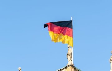 Kruvinas ginklų patikrinimas Bavarijoje: 60-metis nušovė du administracijos darbuotojus