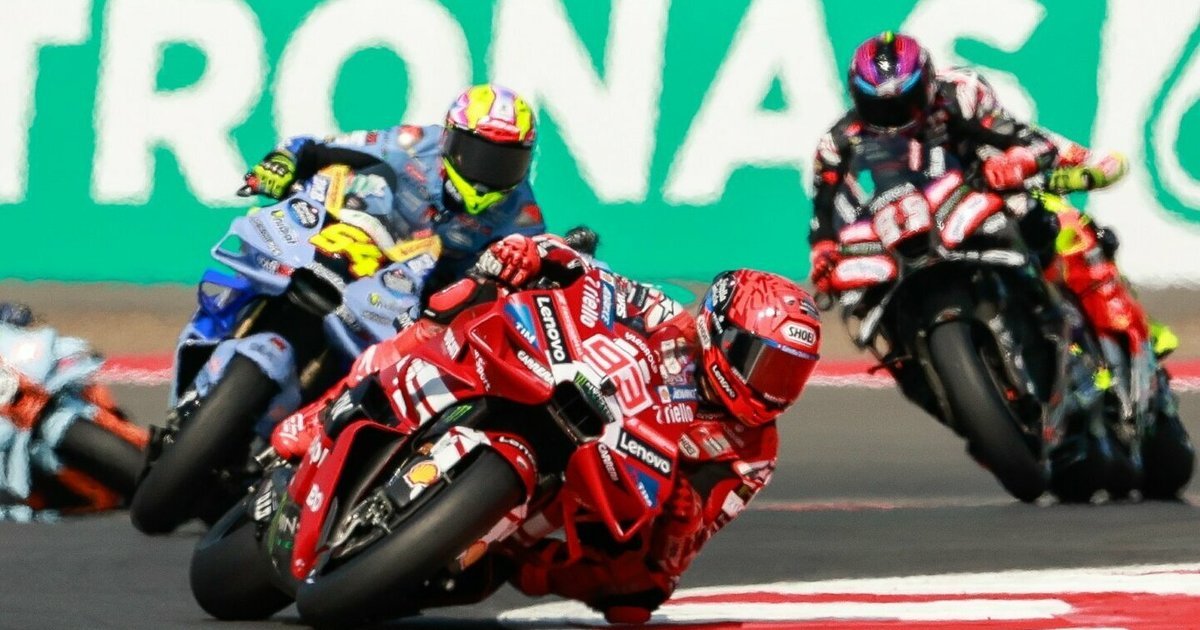 Bezzecchi smūgis Indonezijoje: Marquezas prarado čempionato lyderio poziciją