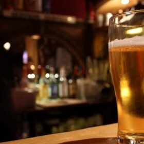 JAV rinktinės durys Brownui užsidaro?: gynėjas svarsto netikėtą kelią į kitą nacionalinę komandą