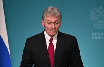 Kremlius smogė Zelenskiui: Peskovas aiškina, kodėl Trumpas esą nori naujo Ukrainos prezidento