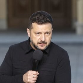 Savivaldybės vilioja pareigūnus tūkstančiais: kai kur siūloma net 10 tūkst. eurų išmoka