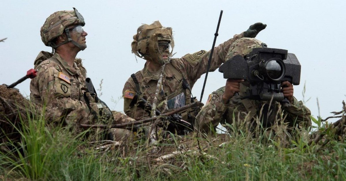 NATO pradėjo branduolines pratybas: scenarijus slepiamas, dalyvauja 17 šalių