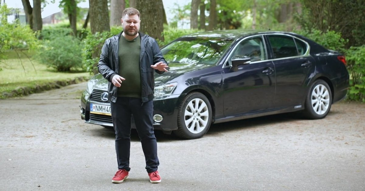Prabangus „Lexus GS“ slepia didelį trūkumą: vedėjas jo valdymą pavadino prasčiausiu įmanomu