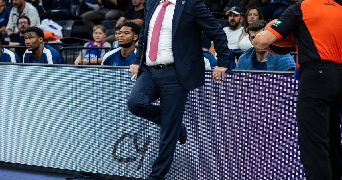Žalgiris“ vėl krito prieš „Anadolu Efes“: Laso atskleidė, kaip buvo stabdomi Valančiūnas ir lyderiai