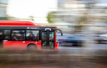 Senojo Vilniaus kelionės šokiruoja: autobuso bilietas kainavo trečdalį dienos atlygio