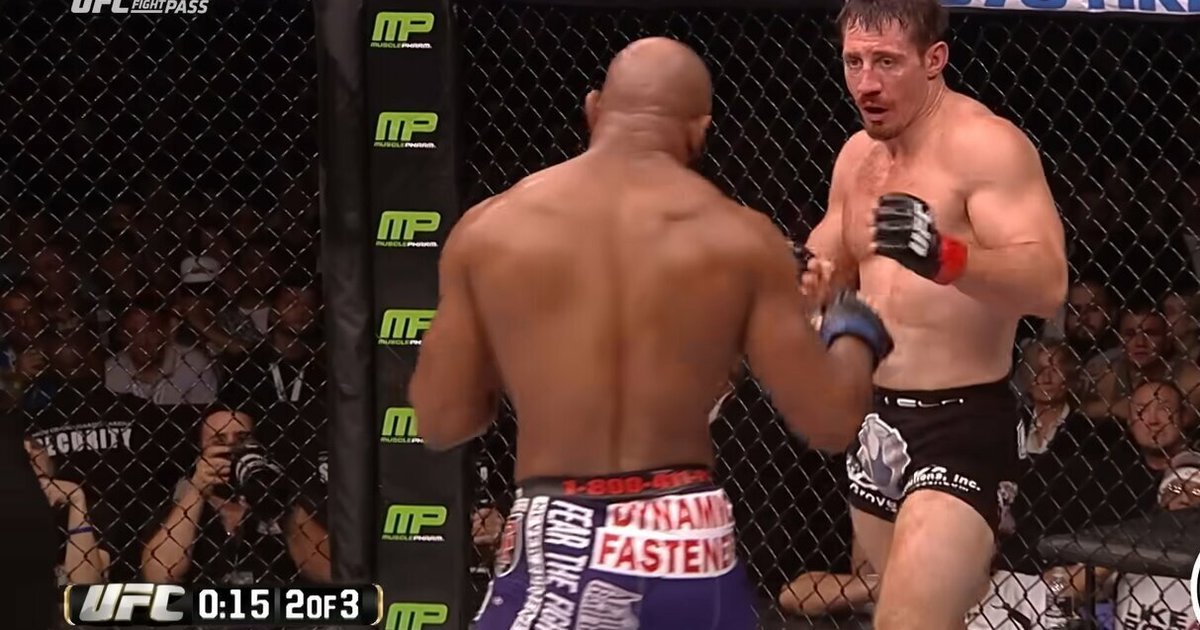 Tris kartus pašautas UFC veteranas: po pasalos Kongo DR jis gydomas JAV karo ligoninėje