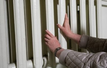 Radiatoriai jau kaista, nors lauke – iki 18 laipsnių: šildymą įjungė daugiau nei pusė Vilniaus ugdymo įstaigų