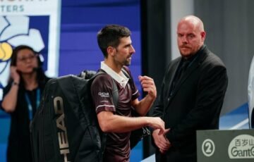 Djokovičius krito Šanchajuje: serbas atskleidė, kas sutrukdė po titulo Pekine