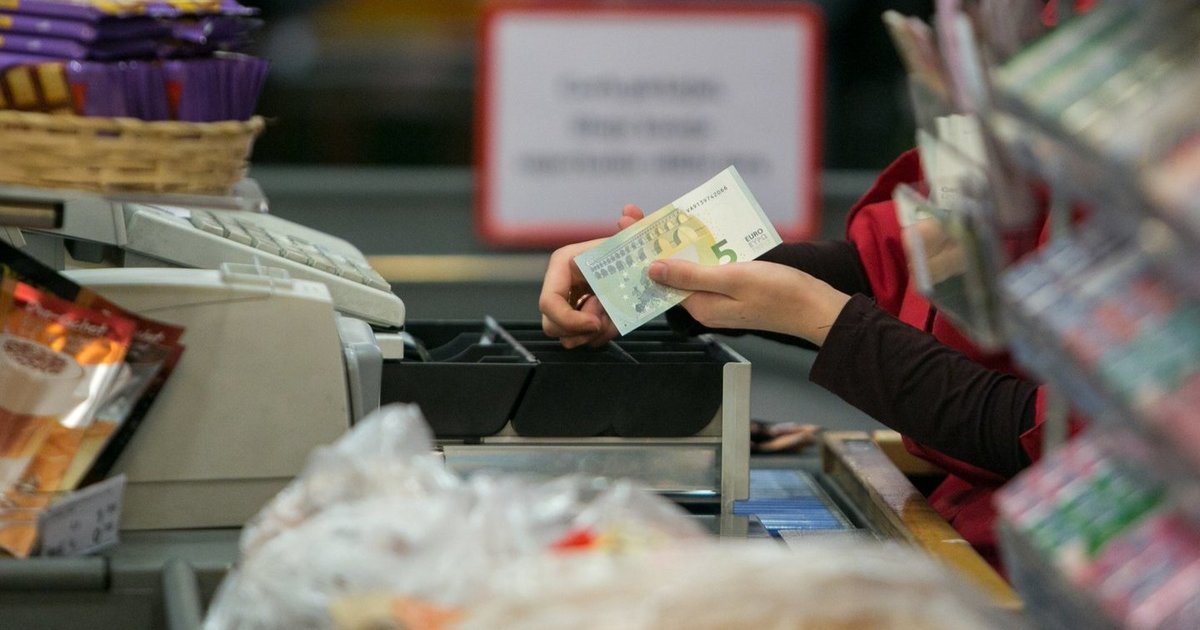 Rusijos smūgiai smogė pasaulio maisto rinkai: kodėl gali brangti produktai