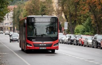 Kaune bręsta didelis pokytis: bilietų grynaisiais pas vairuotoją gali nebelikti