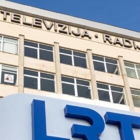 Milžiniškas žemės sandoris sukėlė aliarmą: ministras siekia griežtesnės kontrolės