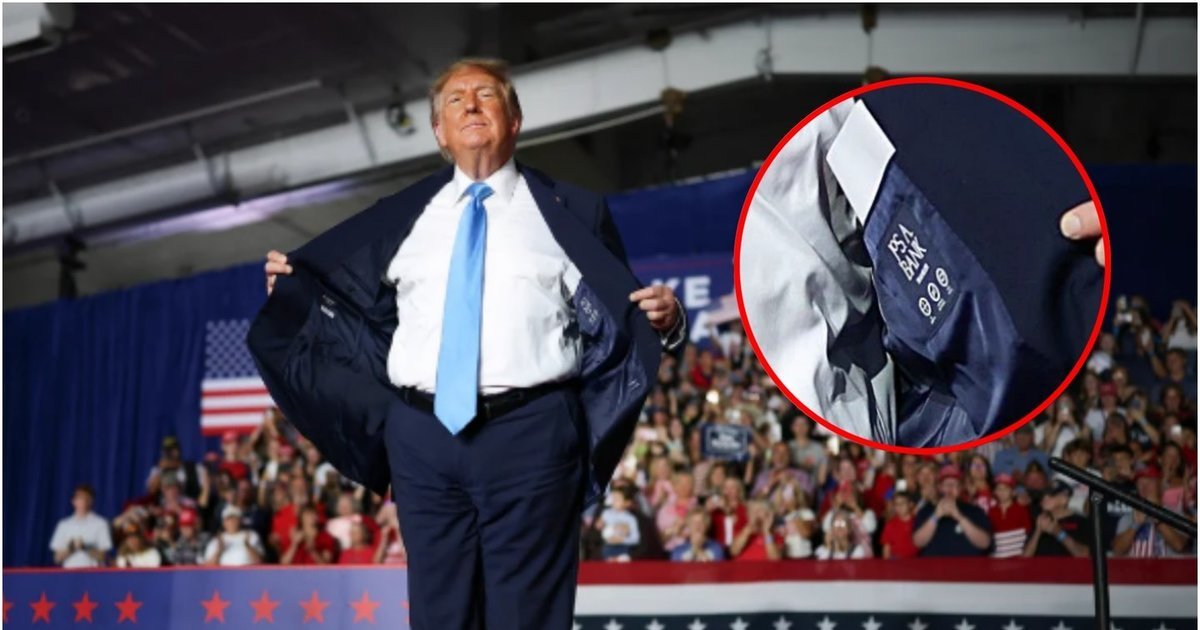 Trumpo kostiumo etiketė sukėlė audrą: kodėl jis vilkėjo, kaip teigiama, importuotą drabužį?