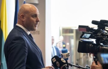 Latvijoje – neregėtas politinis lūžis: A. Kulbergo partija pasiekė istorinių aukštumų