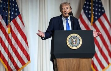 Teisėja sustabdė Trumpo planus: po 500 iškirstų medžių Vašingtone įsikišo teismas