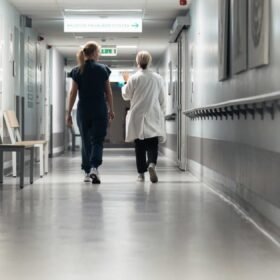 Grybų sezonas vilioja, bet slepia riziką: kada miško laimikis gali sutrikdyti virškinimą