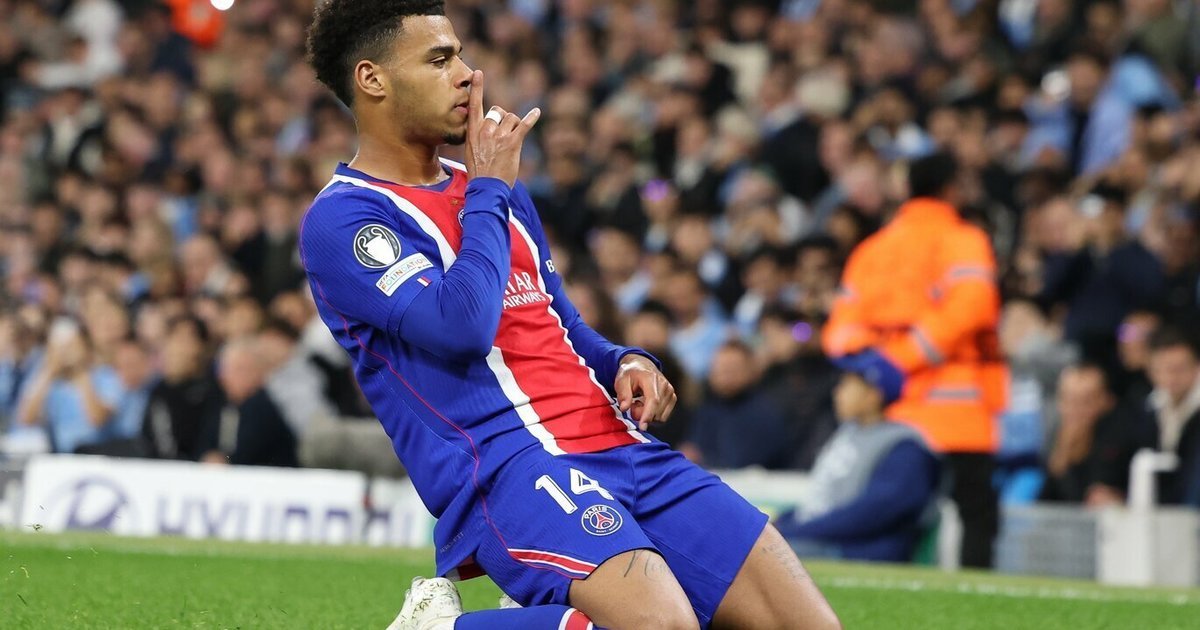 Haalando rekordas nepadėjo: PSG sudavė „Man City“ pirmąjį sezono smūgį