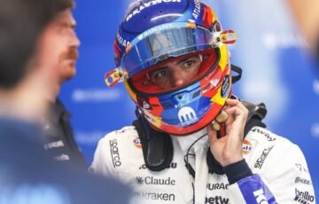 Sainzas įsiuto ant FIA: viena klaida daliai pilotų suteikė lemiamą pranašumą