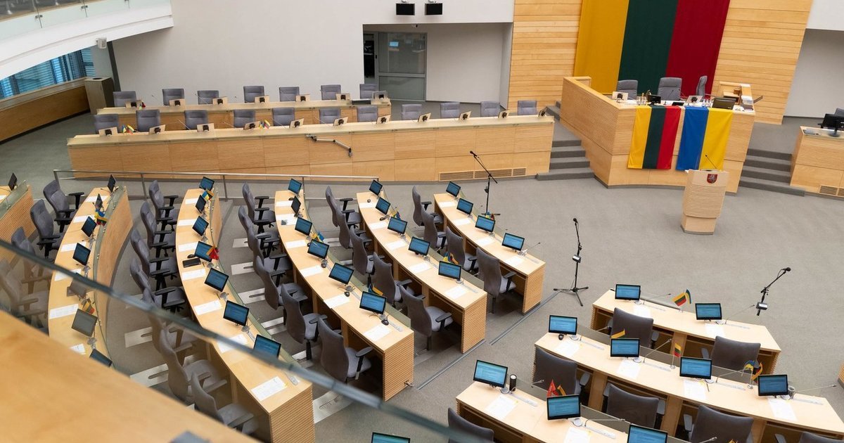 Seimas pajudino diplomatų sistemos pokyčius: nuo didesnių algų iki atšaukimo iš atostogų be sutikimo