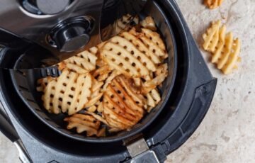 Karšto oro gruzdintuvė gali pakenkti: šių dviejų produktų joje geriau nešildyti