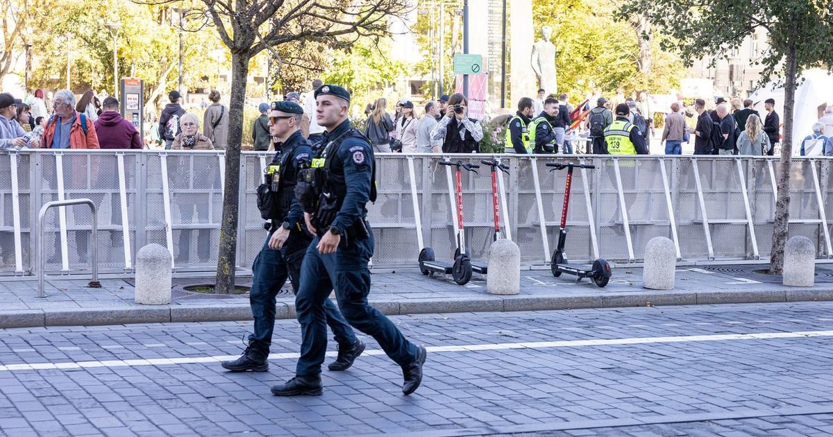 Dvi stovyklos Kudirkos aikštėje: protestus skyrė tvoros, o policija fiksavo incidentus