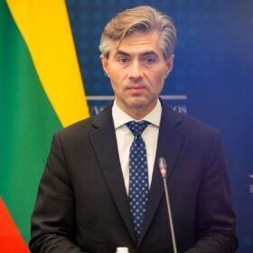 Rimantas Kėvalas pradeda naują etapą: po ilgamečio darbo Kauno klinikose stojo prie „Eglės“ medicinos vairo